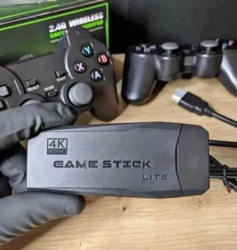 Video game retrô 64gb com 10 mil jogos na memória com 2 controles bluetooth sem fio