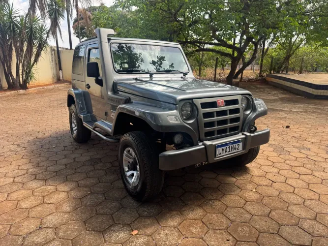Troller T-4 4X4 3.2 TGV TDI Cap. Rígida Diesel 2013