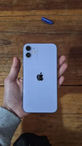 ? iPhone 11 Roxo 128GB - Bem Conservado