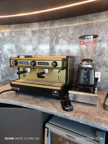 Máquina para café expresso 
