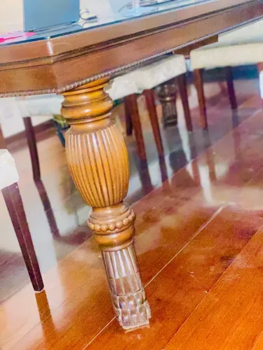 Mesa de jantar classica madeira maciça