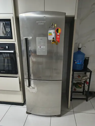 Vendo geladeira Brastemp,422 litros, Frost Free, inverter, inox, 220v