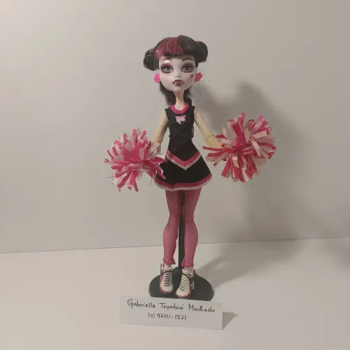 Monster High Draculaura Fearleading - LEIA A DESCRIÇÃO