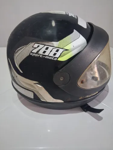 Capacete 788