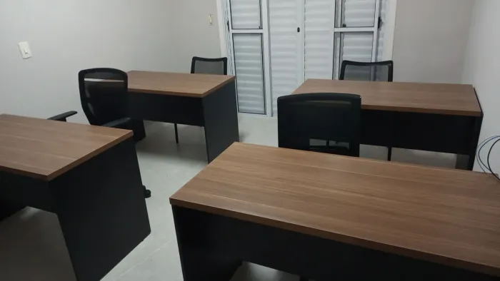 Vendo 10 Mesas para escritório