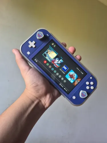 Nintendo Switch Lite desbloqueado 256gb