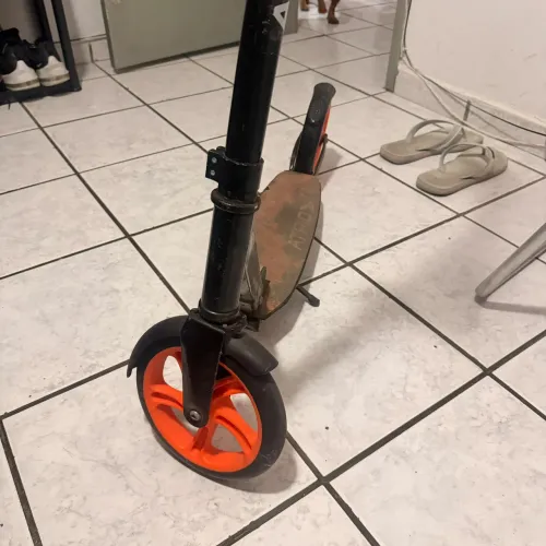 Patinete mecânico