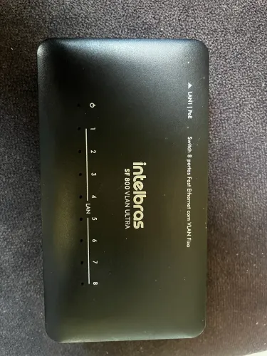 Switch Intelbras de 8 Portas Fast 10/100 Ethernet Sf 800 VLAN ULTRA