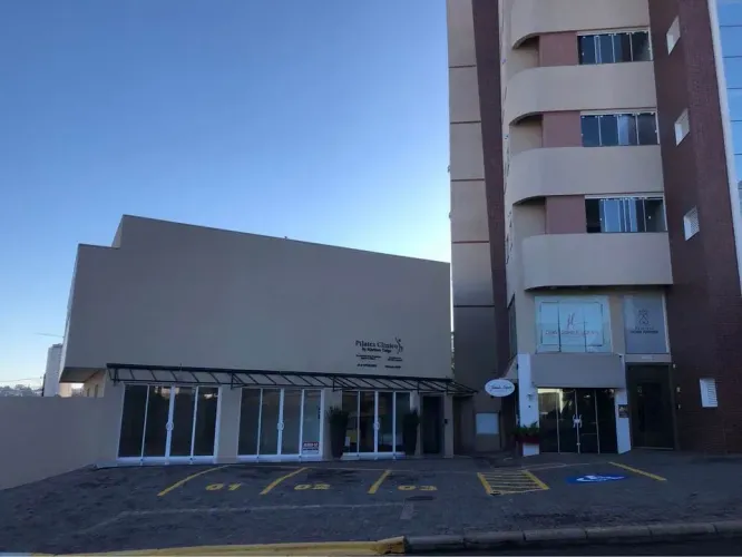 Sala comercial para aluguel com 60 metros no bairro Country - Cascavel - PR