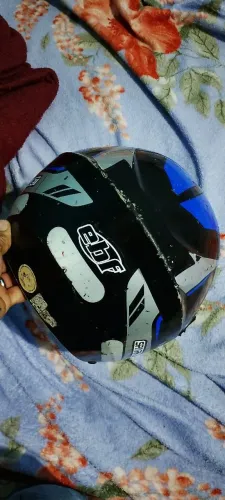 Capacete usado