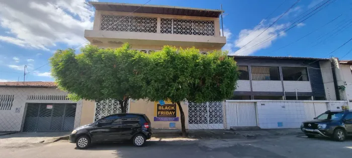 Galpão comercial de 825 m², 3 andares, excelente oportunidade!