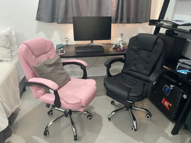 Cadeira de escritório com massagem seminova rosa ou preta