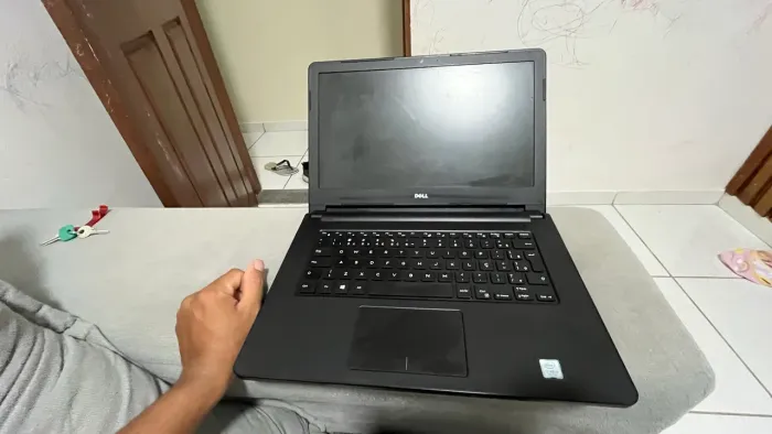 Notebook Dell i5 7ª Geração - 8GB RAM
