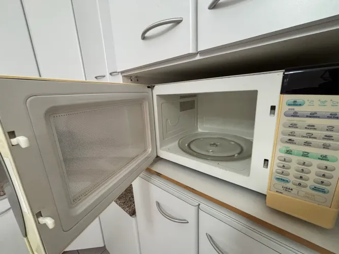 Micro-ondas Brastemp 28 Litros - Praticidade e Confiabilidade