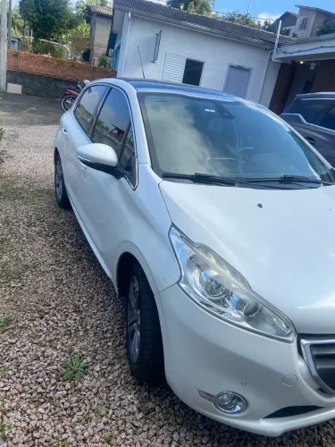 Peugeot 208 Griffe 1.6 Flex 16V 5P Aut. 2016