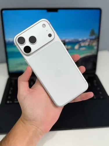 iPhone 17 Pro Max 256GB, Chip Físico, 1 mês de uso, garantia Apple 