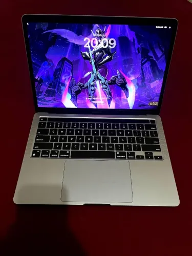 MacBook Pro M1 2020 - 16GB RAM | 256GB SSD | Excelente Estado