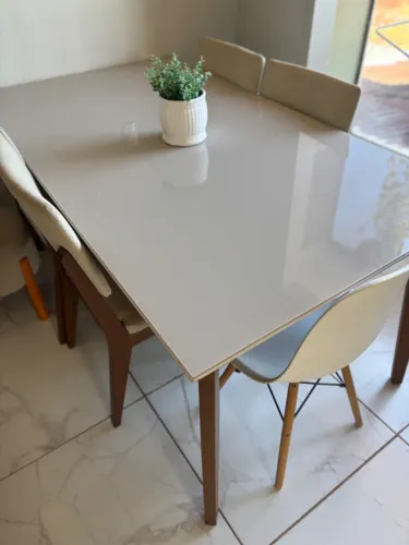 Mesa de jantar 6 lugares