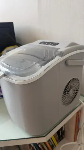 Máquina de gelo doméstica