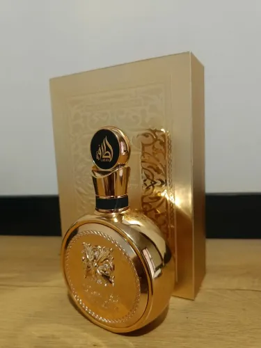 Perfume lataffa Gold extract