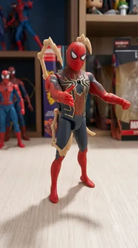 Boneco Homem-Aranha 16cm colecionador