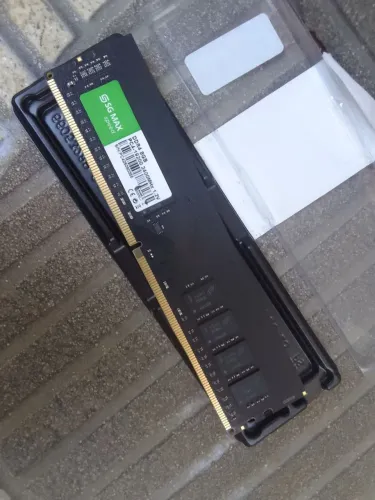 Memórias Ram DDR4 - 8 Gb cada uma