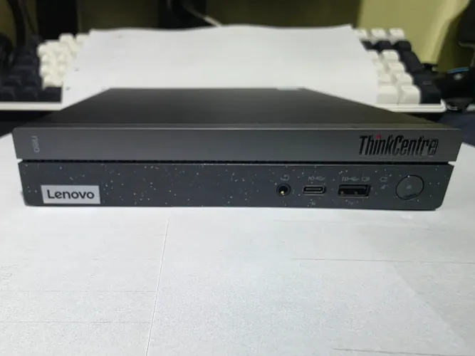 Desktop SFF Lenovo Thinkcentre Neo - i3 1215u 8gb 240gb nvme Windows 11 Pro
