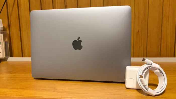 MacBook Air M1, 8GB RAM, 256GB SSD - 94% Bateria