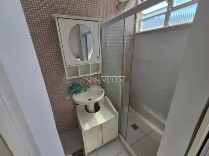 Kitnet/Conjugado : / Residencial / Laranjeiras