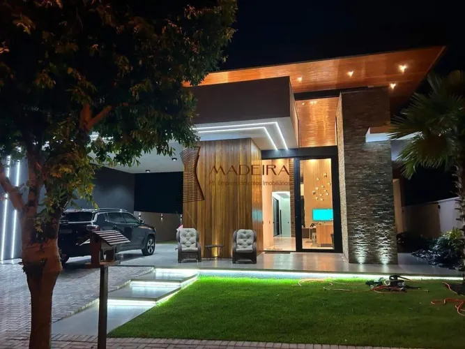 Linda casa alto padrão em condomínio Mirante do Rio Paraná em Porto Rico