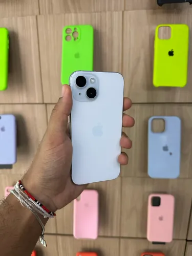 iPhone 15 256GB AZUL SEMI NOVO