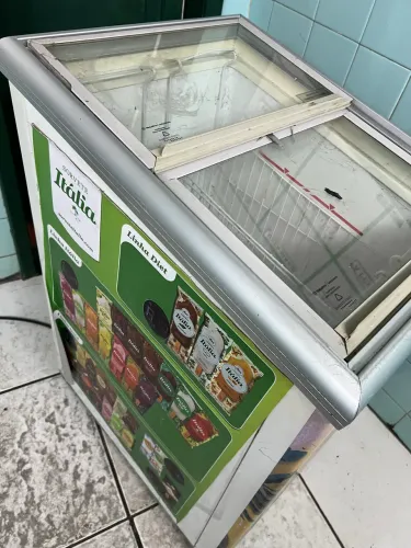: Freezer Metalfrio Expositor Picolé/Sorvete 220V (Cod: H11s4147)