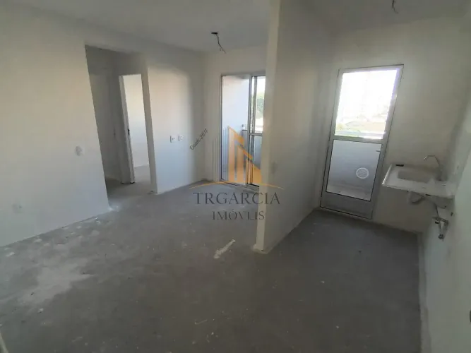 Apartamento para Locação na Mooca, 2 Dormitórios, 50m²
