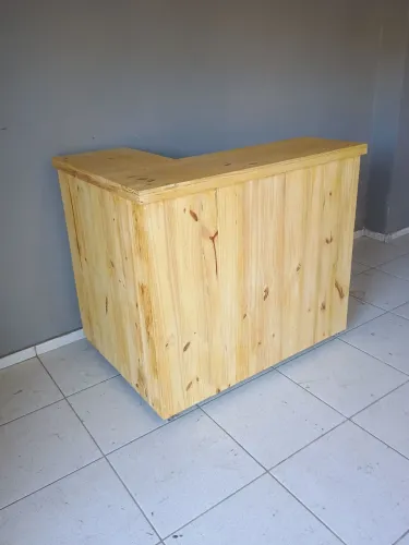 Balcão Pinus L