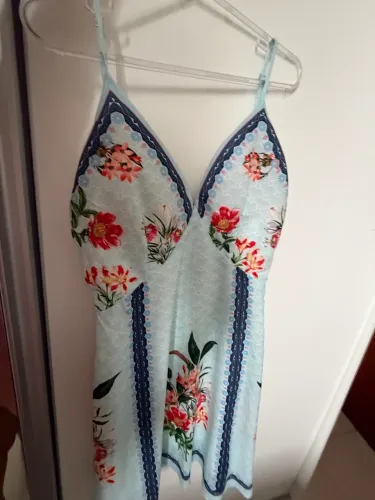 Vestido estampa tipo farm