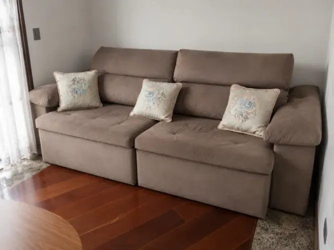 Sofá Retrátil e Reclinável 2,80m em Ótimo Estado