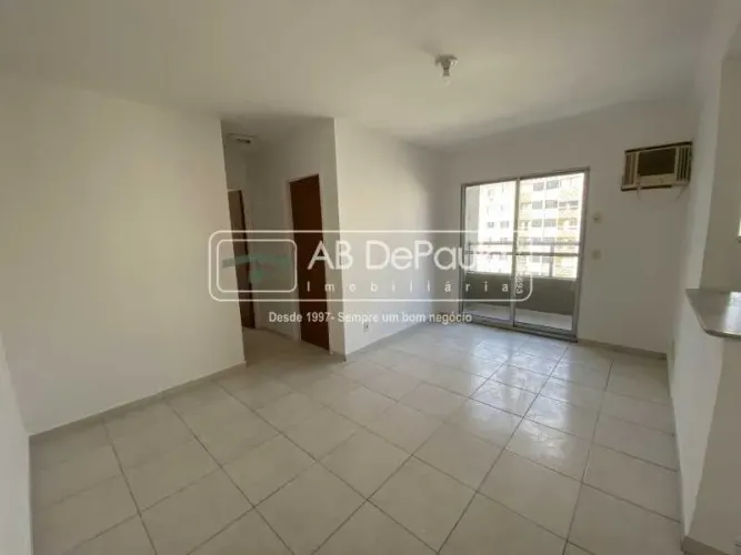 ALUGA EM SULACAP - CONDOMÍNIO PORTAL DO BOSQUE - APARTAMENTO COM VARANDA
