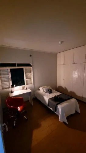 QUARTO PARA LOCAÇÃO CENTRO