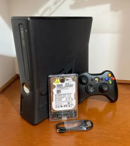 Xbox 360 320GB Desbloq (Faço OLXPAY)