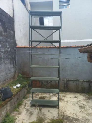 Prateleira de Metal, 3M de altura.