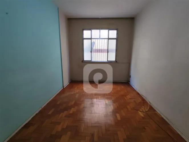 2 quartos com dependências completas na Teodoro da Silva.Oportuniddade!!!