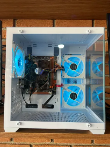 Gabinete gamer aquário