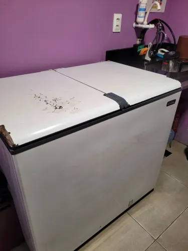 Freezer refrigerador (geladeira) fricon 