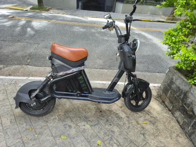 Autopropelido 1000w bateria litium 