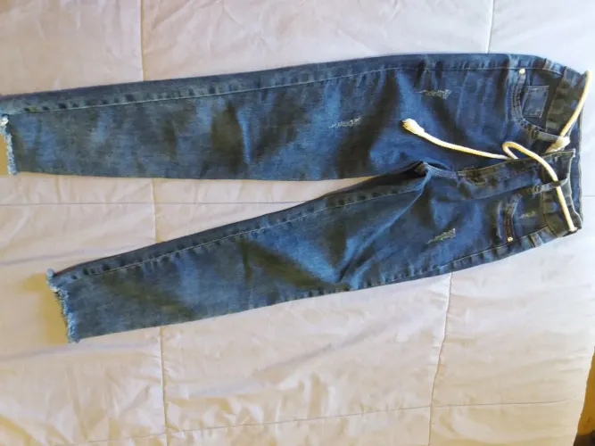 Calça jeans de menina tam 10 anos