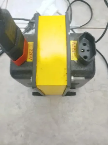 Vendo transformador 127 para 220v