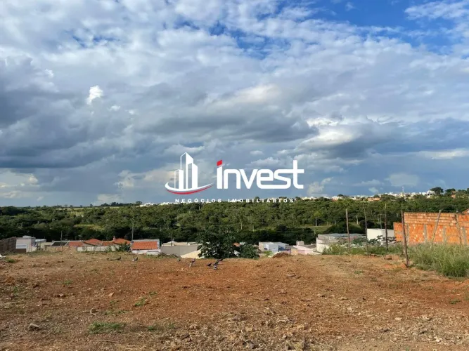 Terreno no Bairro Nenê Gomes - 415m²
