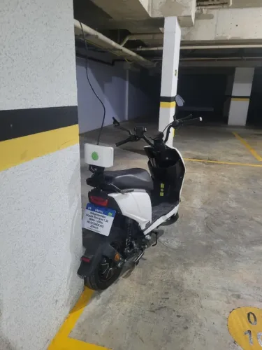 Scooter elétrica - Juna 2023