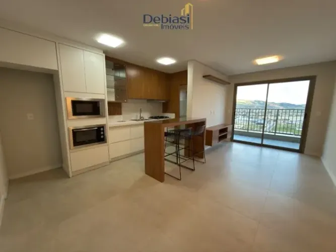 LOCAÇÃO - APARTAMENTO COM SUÍTE E SACADA - RECIFE - TUBARÃO/SC