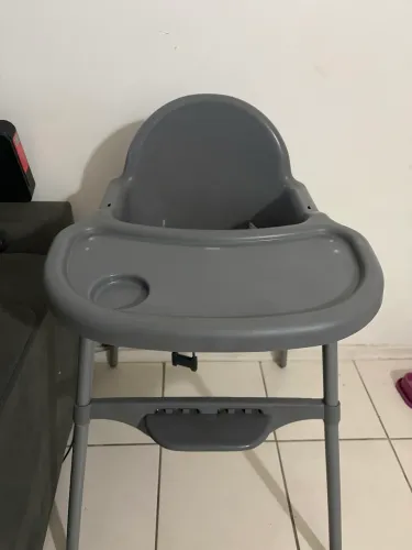 Cadeira de alimentação 